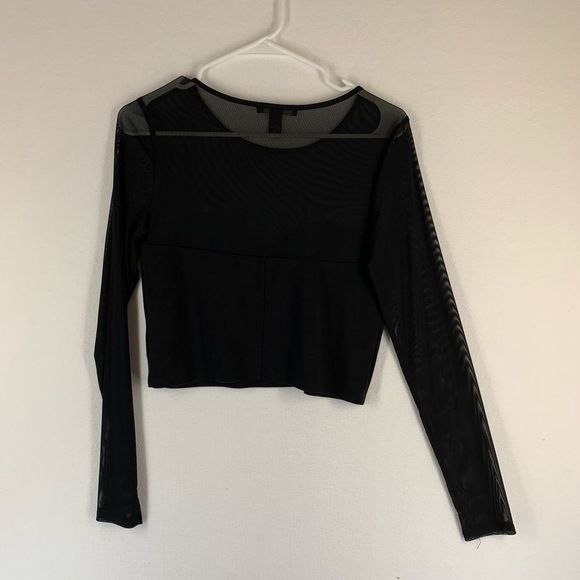 Forever 21 Tops - Forever21 Crop Top Black Size L